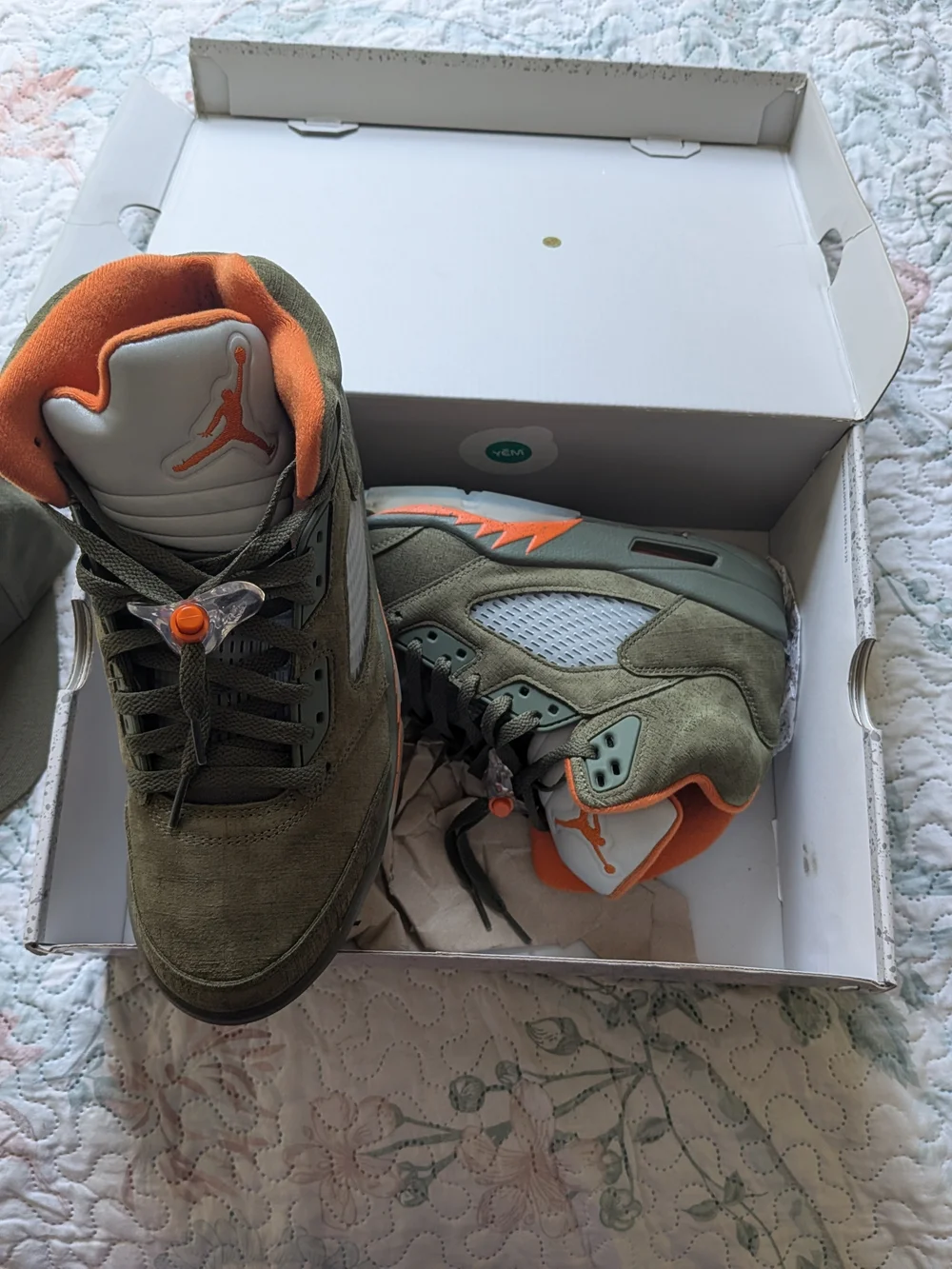 Olive Green and Orange Men's Snapback Hat and Sneaker Set